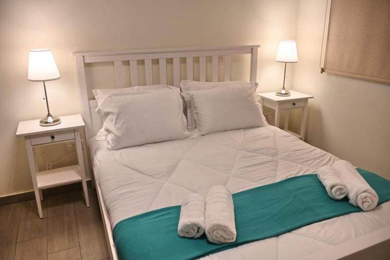 Edessis Beach House Lemesós Eksteriør bilde