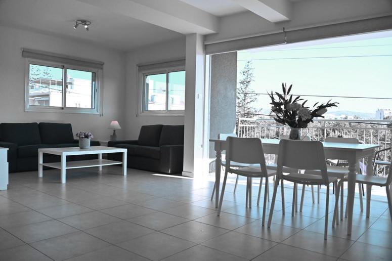 Edessis Beach House Lemesós Eksteriør bilde